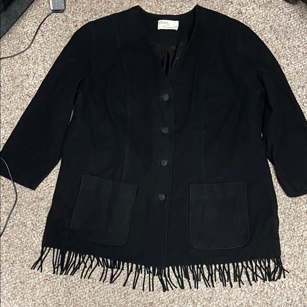 Vintage wool/cashmere fringed Jacket with button front and open pockets